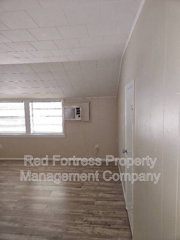 Photo - 2148 Victoria Ave Condo