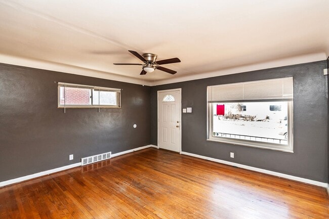 Photo - Lovely 2 Bedroom 2 Bathroom Home