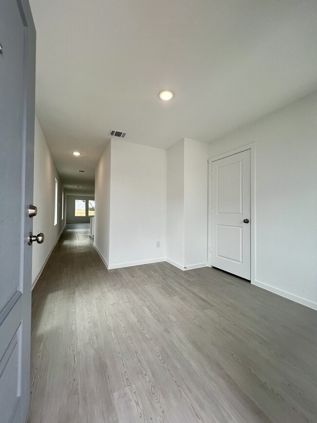 Photo - 9178 Trails End