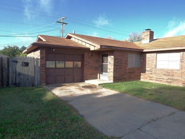 2/2/1 Duplex - 2/2/1 Duplex House