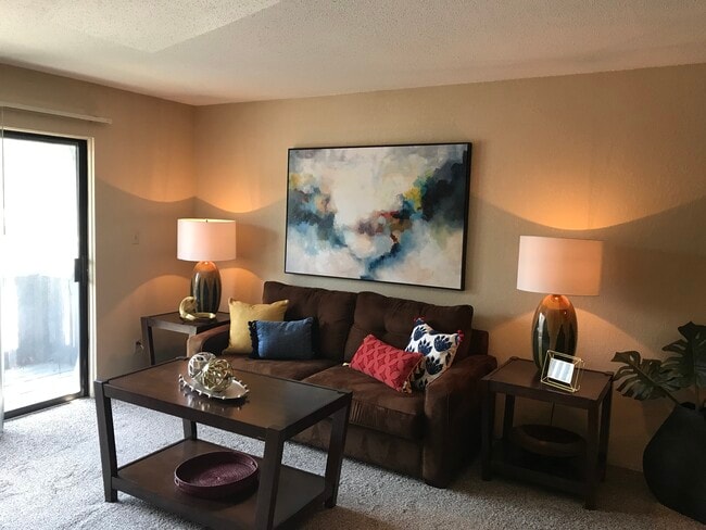 Cambridge at River Oaks H, LLC