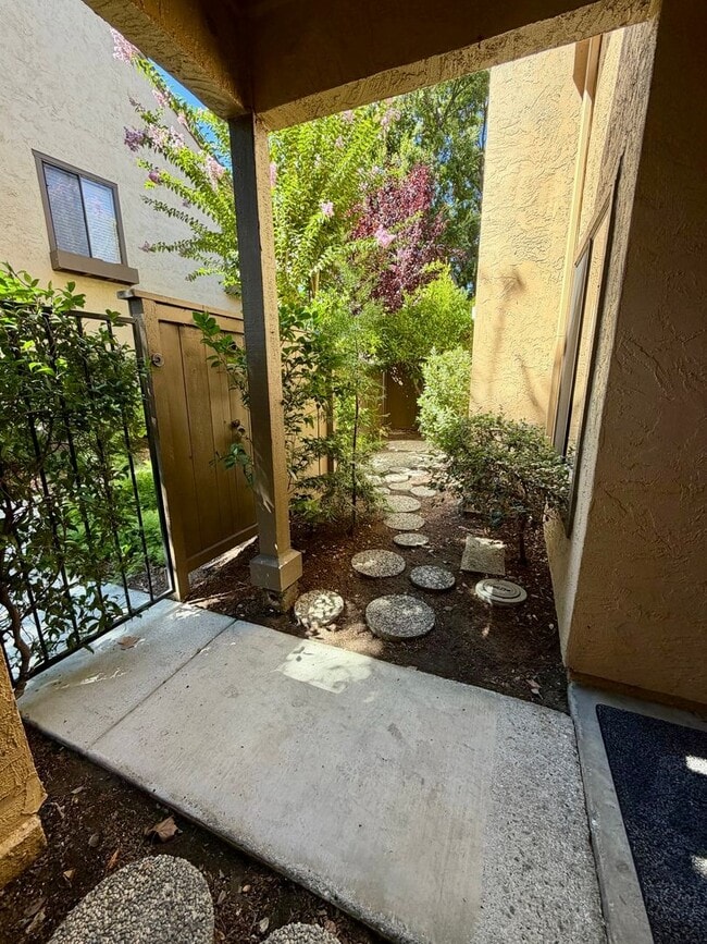 Photo - 1837 Ashmeade Ct