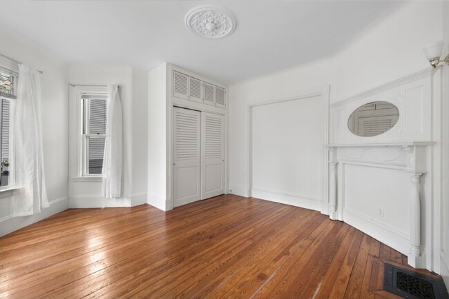 Building Photo - 81 Avon St Unit 1