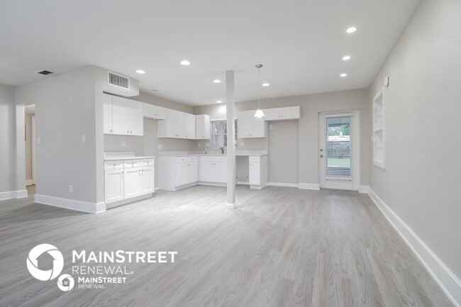 Photo - 5963 Bamboo Dr