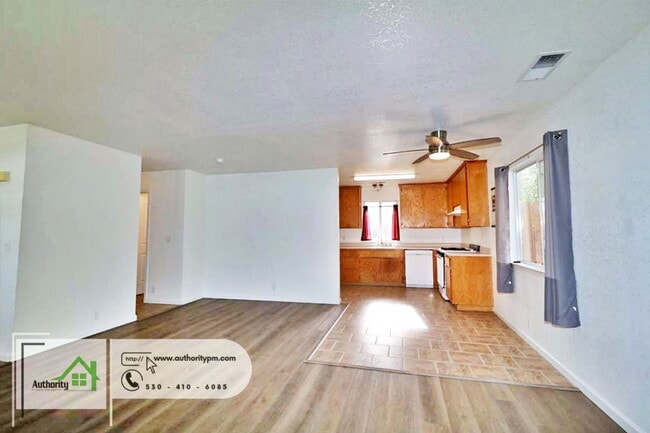 Photo - 2875 Reservoir Ln Unidad A