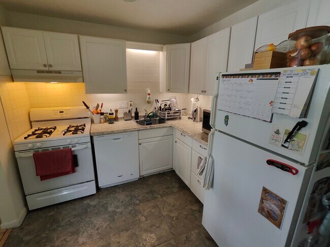 Photo - 180 Mountain Ave Unit 14