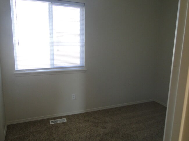 Photo - 1905 S Ash Park Ln