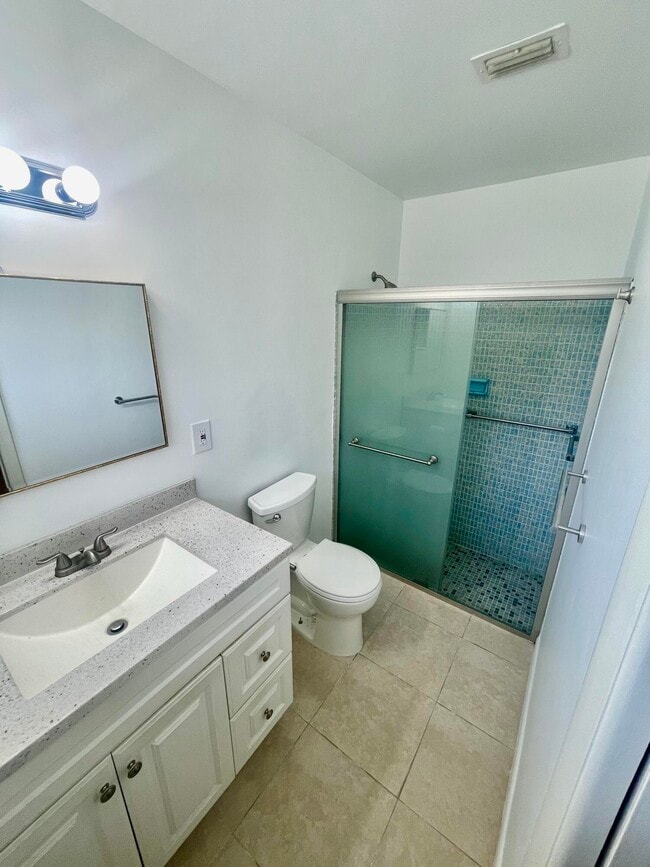 Photo - 2521 Emory Dr W