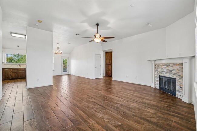 Photo - 15921 Katie Ridge Dr