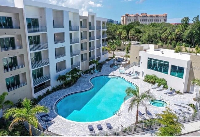 Building Photo - 1709 N Tamiami Trl Unit 327