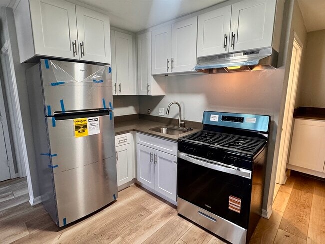Building Photo - 68 Readville St Unit 1