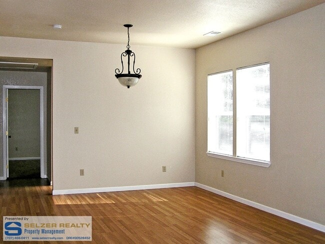 Photo - Roomy 3 bd. Westside home w/ great curb appeal!