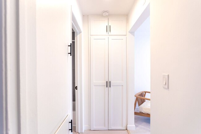 Photo - Beautiful Highland Park Apartment! Unidad 14