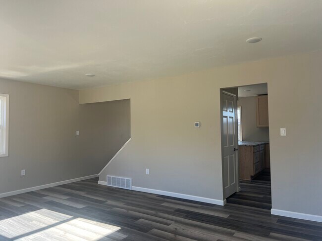 Photo - 520 Van Dyke Ave Unit 5202