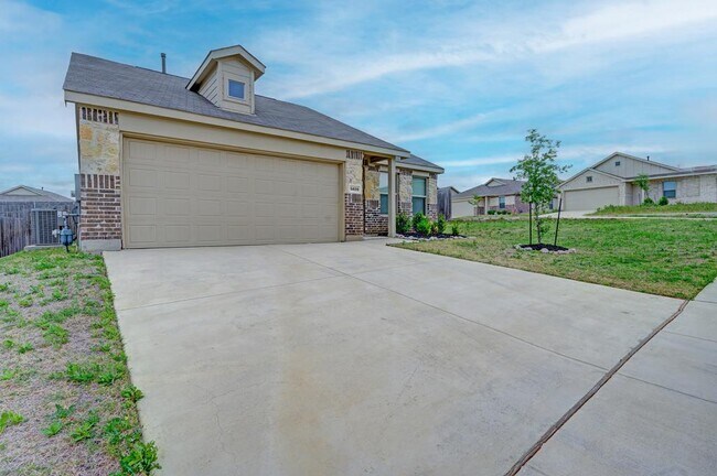 Photo - 8409 Holw Bnd St