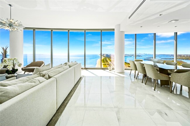 Building Photo - 15701 Collins Ave Rental