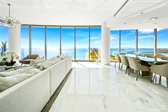 Building Photo - 15701 Collins Ave Rental