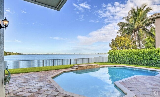 Building Photo - 5342 SW 173rd Ave Rental