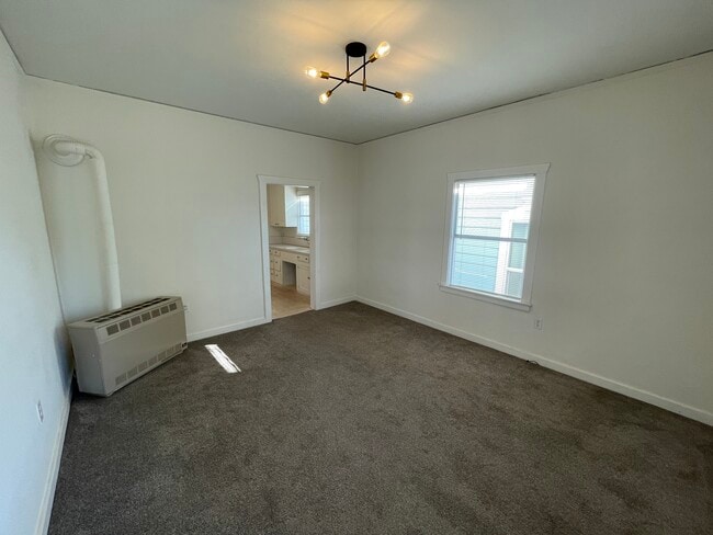 Photo - 418 W Main St Unit 2