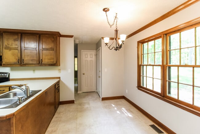 Photo - 2945 Camary Pl Dr SE