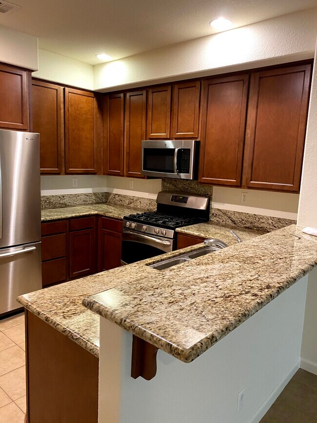 Photo - 2206 Beech Circle