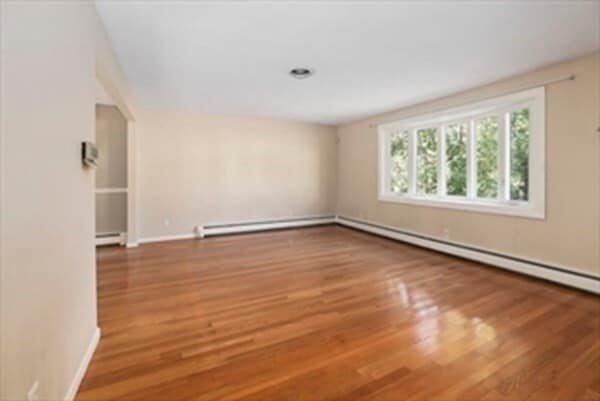 Photo - 11A Centre Ln