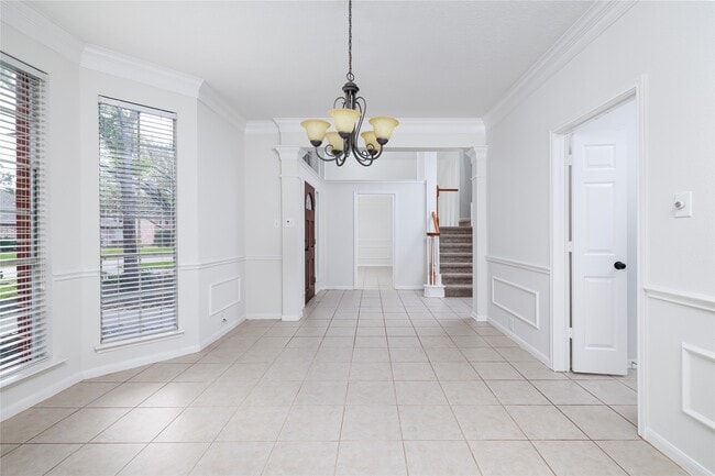 Photo - 107 N Sunny Slope Cir