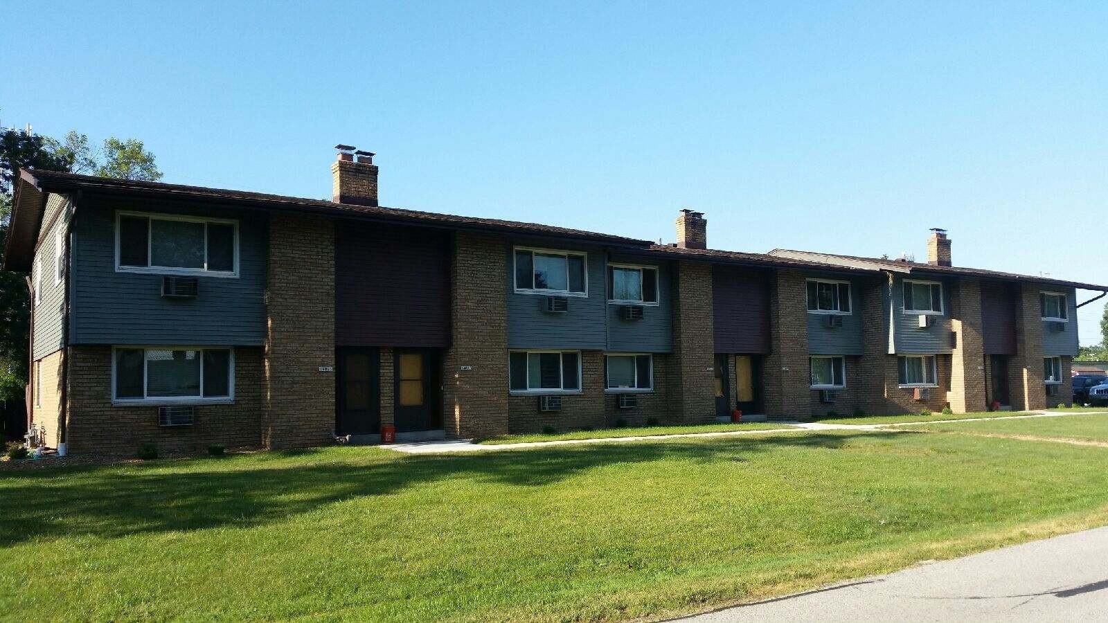 Primary Photo - 14005-14055 W Kostner Ln