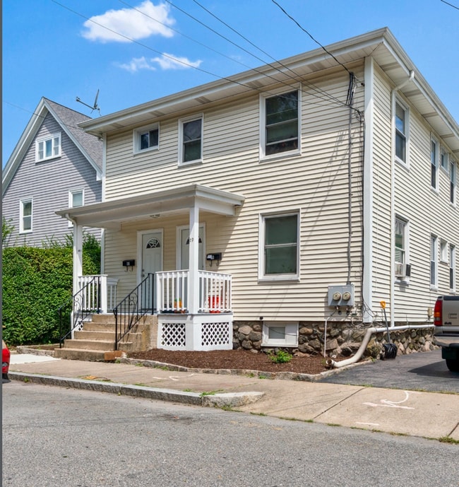 Building Photo - 79-81 Vernon St. Unit 1