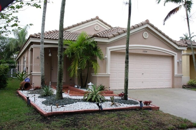 Photo - 1084 Golden Cane Dr