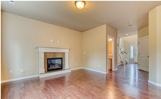 Photo - Meticulously maintained fully air conditioned 3 bedroom and 3 bath house in Serrano Community!