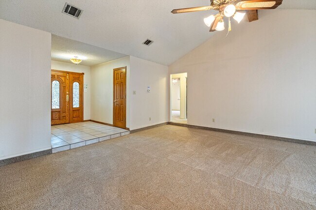 Photo - Lovely 3 Bedroom, 2 Bathroom in North Central Austin!!!