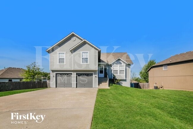Photo - 812 Emerson Dr House