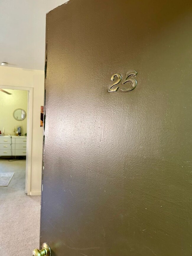 Photo - Inviting 1 bedroom in Shadyside Unit B25