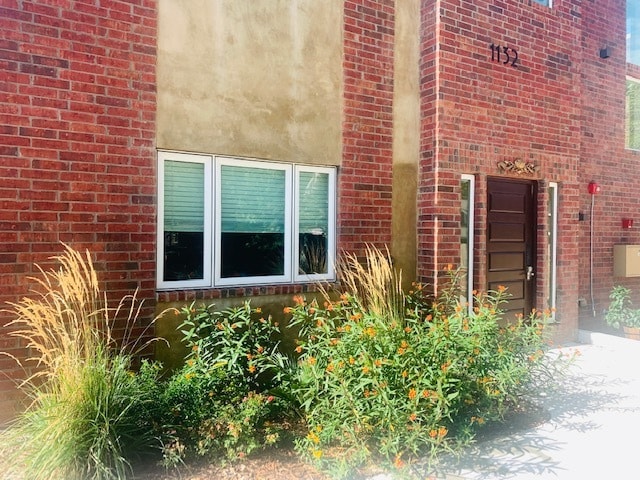 Building Photo - 1132 NW 34th St Unit 2