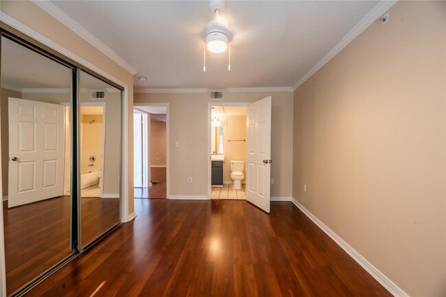 Photo - 501 W 26th St Unidad 323