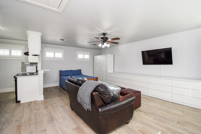 Photo - 1349 Heights Blvd