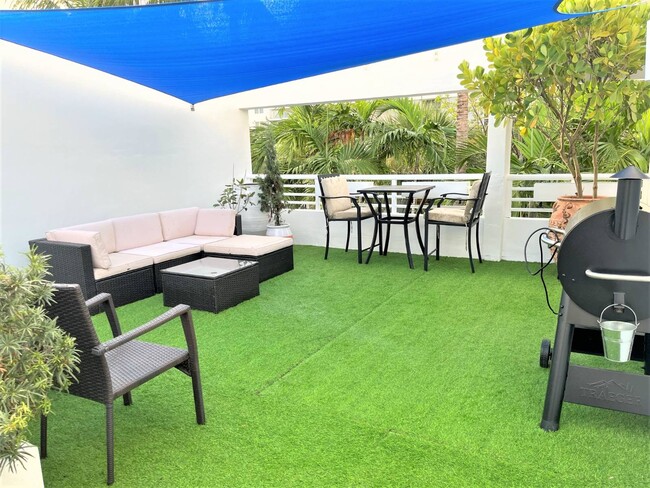 Photo - 920 NE 16th Terrace Townhome