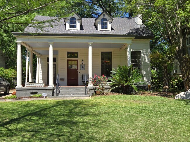Building Photo - Historic Charm at its finest!
