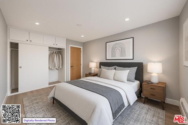 Building Photo - 326 Serrano Ave Unit 4