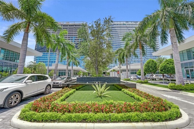 Building Photo - 1170 E Hallandale Beach Blvd Unit 1111