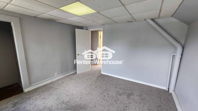 Photo - 604 N High St