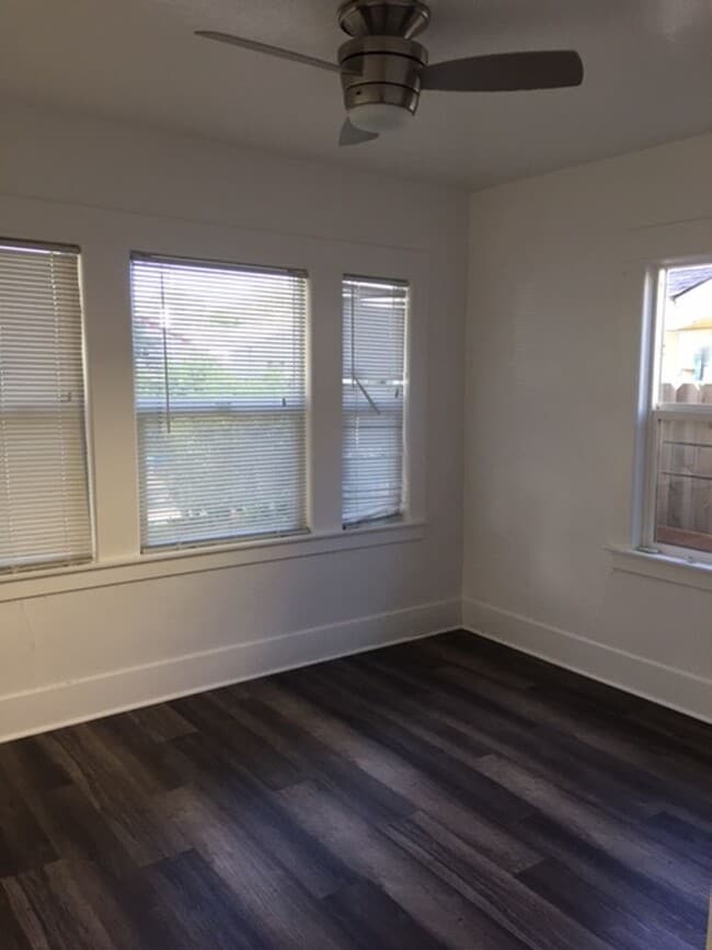 Photo - 2 B/R 1 B/A House in Marysville AVAILABLE NOW!