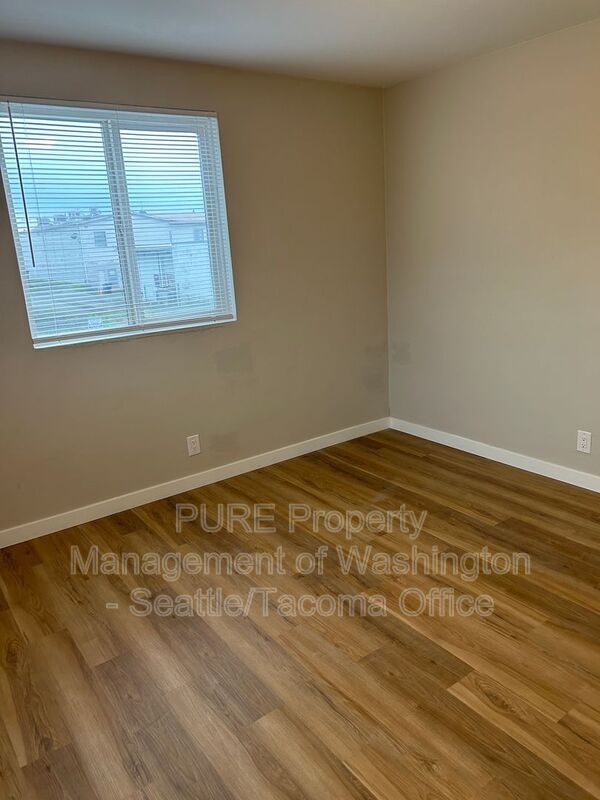 Photo - 111 10th St SE Unit #6