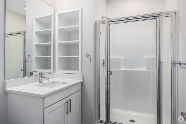 Studio - 582SF - Bathroom