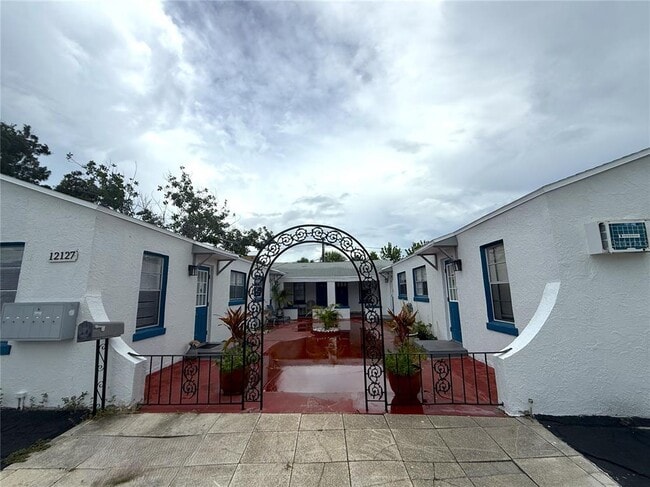Building Photo - 12127 Gulf Blvd Unit 1