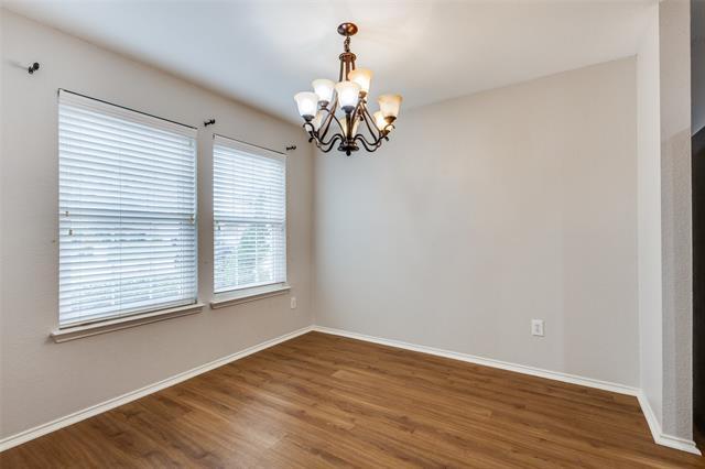 Photo - 1009 Oak Hollow Ln