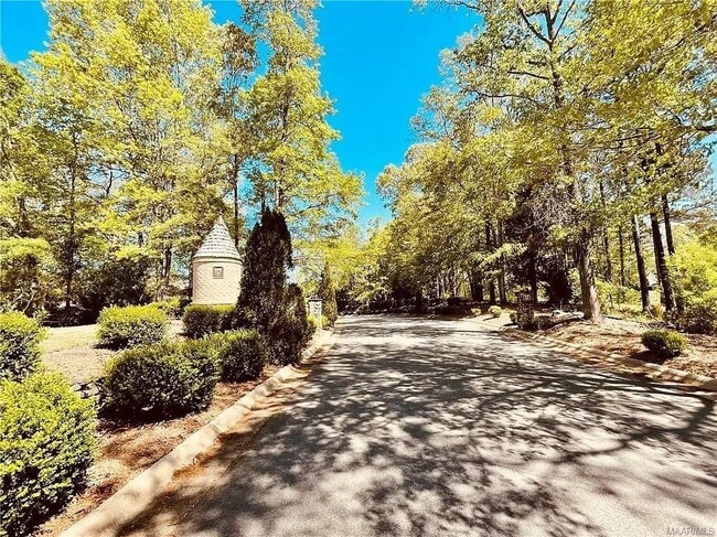 Photo - 1794 Covington Ridge