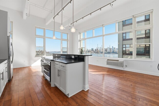 Photo - 1500 Washington St Unit 10Q