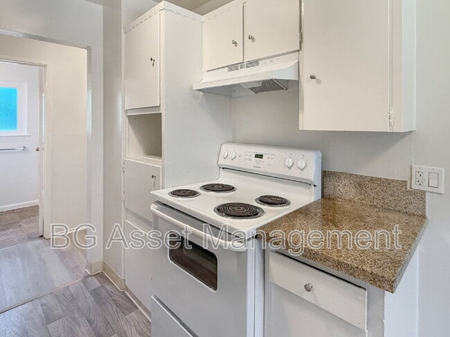 Photo - 1938 Ethan Wy Unit 3